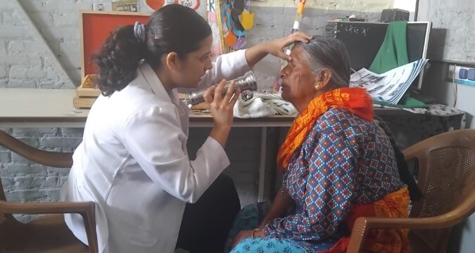 बृहत् निःशुल्क स्वास्थ्य शिविरमा ३१६ लाभान्वित