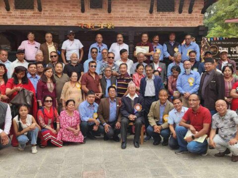 मल्ल ९ प्रधानाङ्ग० प्रतिष्ठानमा डा। माधव सुन्दर मल्ल ।