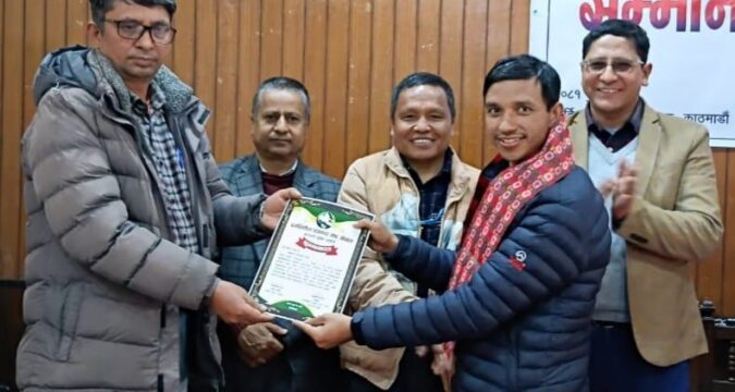 नवनिर्वाचित पदाधिकारी सम्मानित