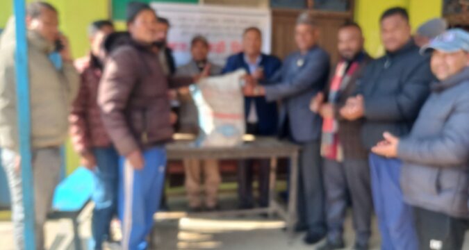 आसापुरीका बाढी पीडितलाई उद्यमीको सहयोग