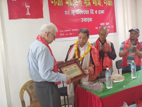 डा. महेश मान श्रेष्ठलाई सम्मान