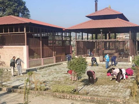 महेश्वरी खेल मैदान परिसर आज गरियो सरसफाई