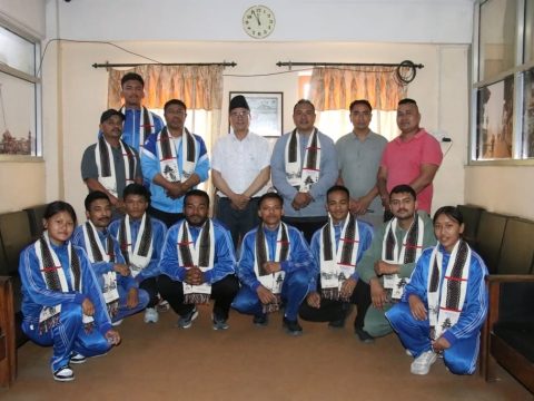 नगर प्रमुख प्रजापतिद्वारा बक्सिङ खेलाडीहरुलाई शुभकामना तथा मार्गनिर्देशन