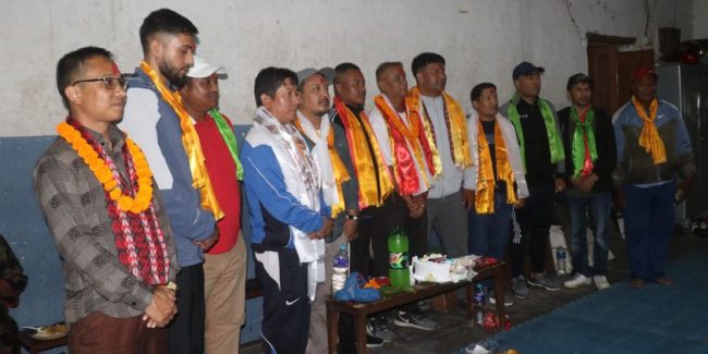 उत्कृष्ठ खेलाडी सम्मानित गर्दै गुरु पूर्णिमा मनाइयो ।