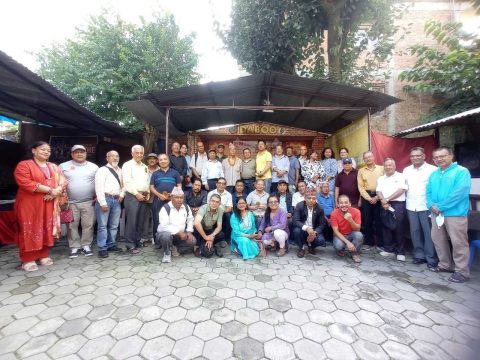 २७ जना स्रष्टाले स: दबू साहित्यमा रचना वाचन गरे ।