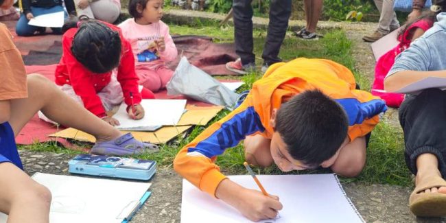 भक्तपुरको त्रिपुरा सुन्दरी मन्दिर परिसरमा बाल चित्रकला प्रतियोगिता सम्पन्न, विजेताहरूलाई पुरस्कार वितरण